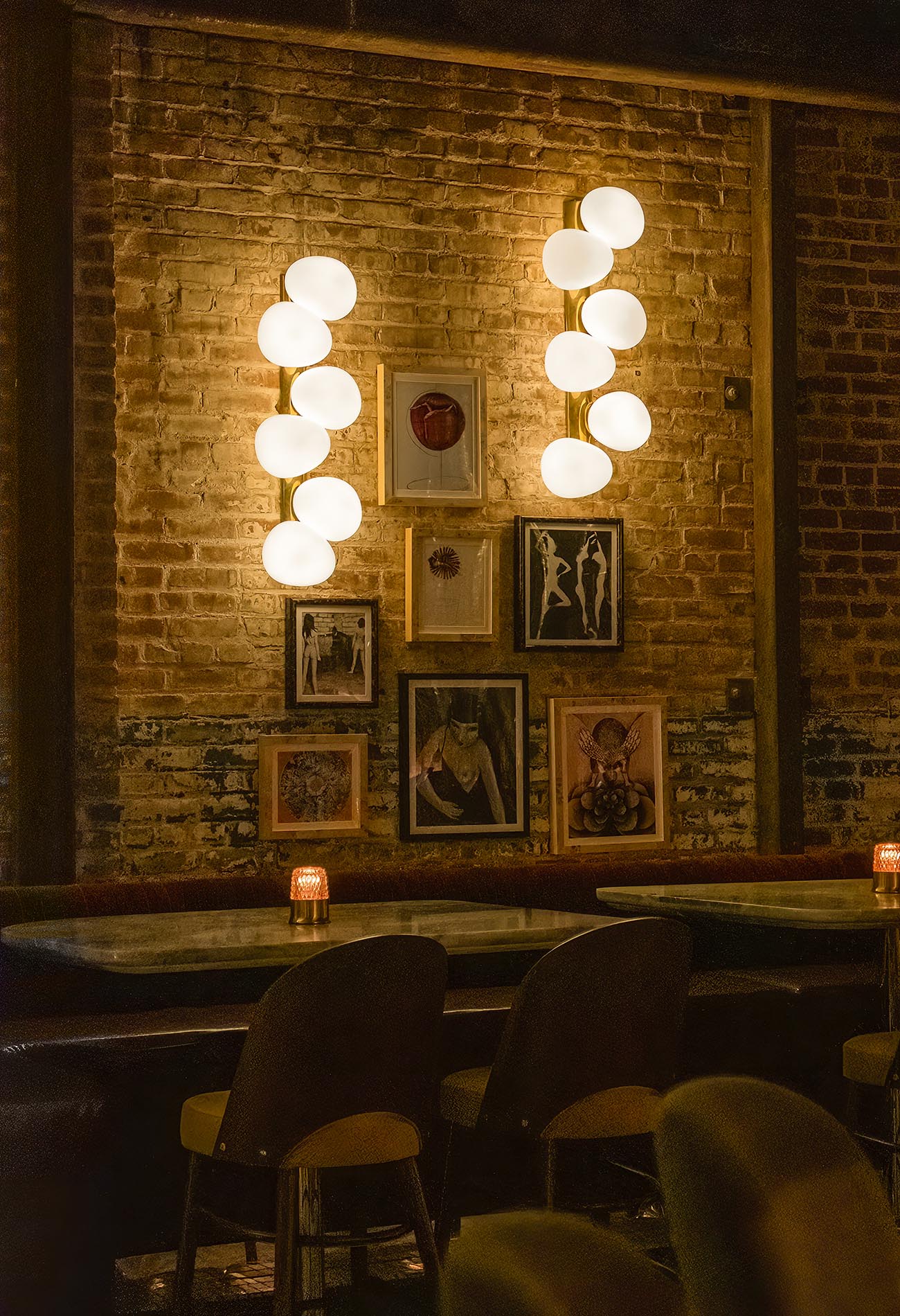 Interior of Le Coq restaurant in La Jolla, California designed by Workind Studio.